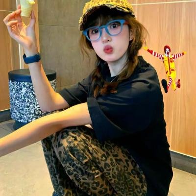 女狙击手 封面
